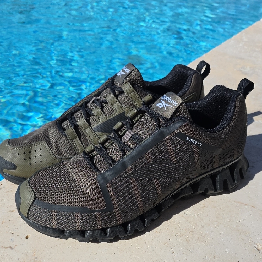 Reebok Men's Zigwild Trail 6 Olive And Black Athletic Sneakers